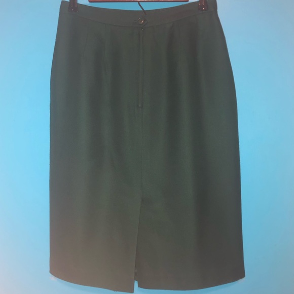 Vintage A-Line Pleated Green Business Skirt - Picture 2 of 8